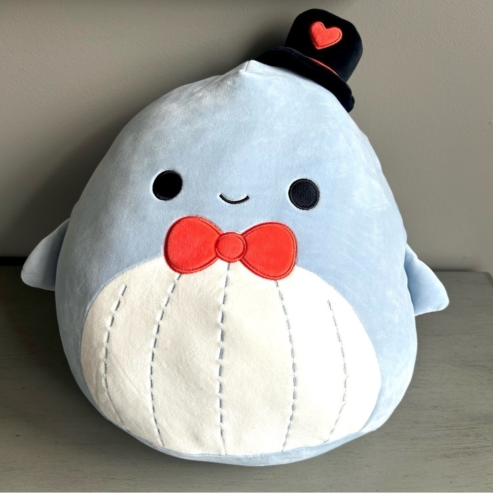 Squishmallows Samir Whale Hat & Tie 12" Plush NWT 2024 Valentine's Day